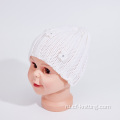 Сплошной тепловой вязаной шапочки для детей